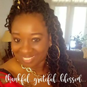 Meet your Posher, Lashona